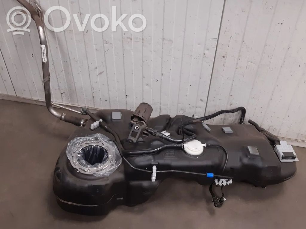 Volvo XC40 Polttoainesäiliö 