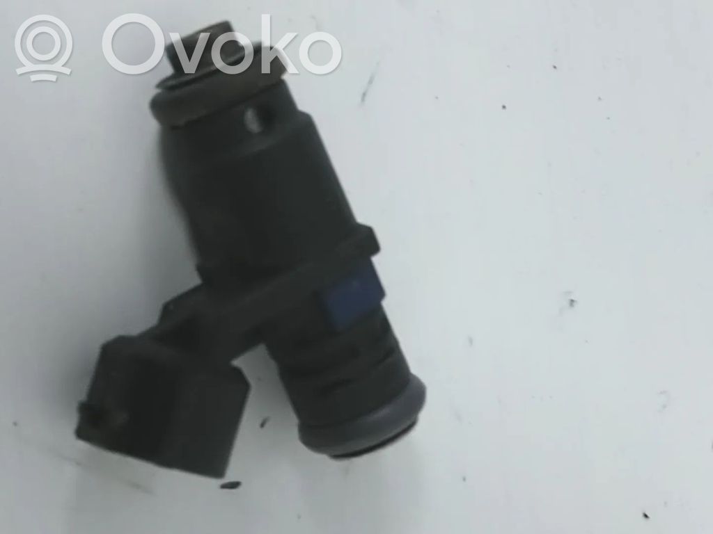 Volkswagen Polo V 6R Injector combustibil 
