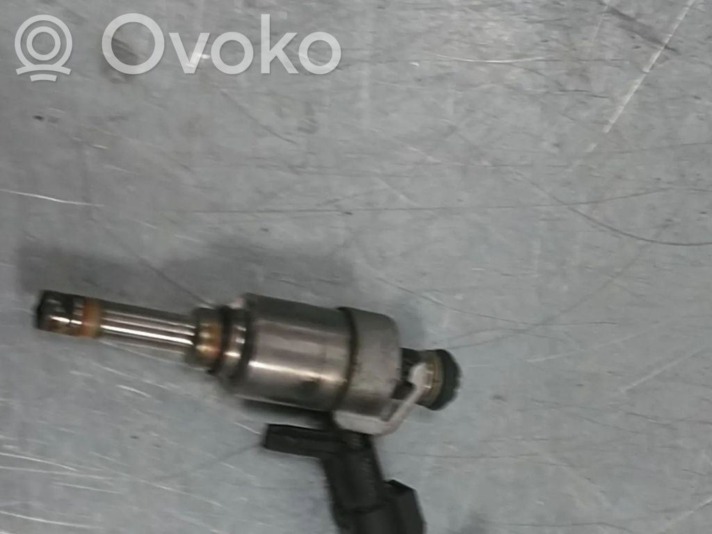 Volkswagen Golf VII Inyector de combustible 
