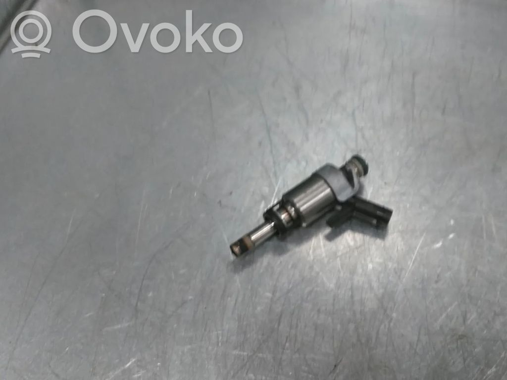 Audi A5 Wtryskiwacz paliwa 