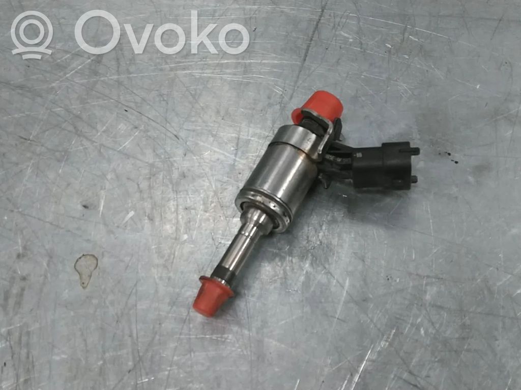 Ford Focus Fuel injector 