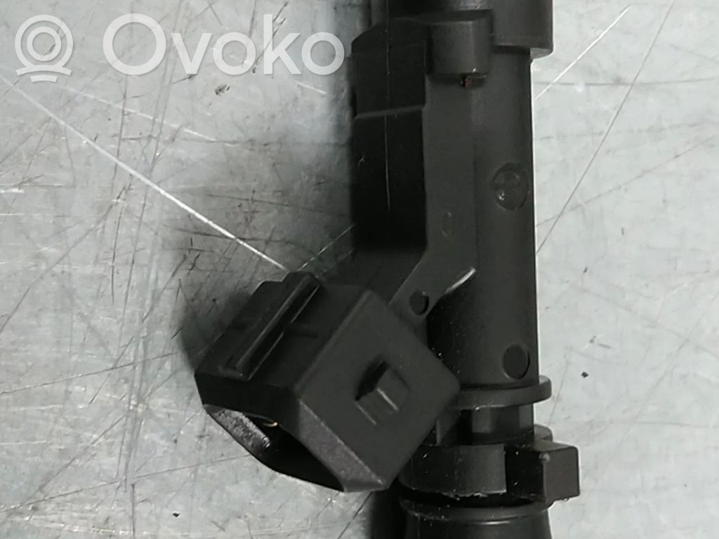 Opel Corsa D Inyector de combustible 
