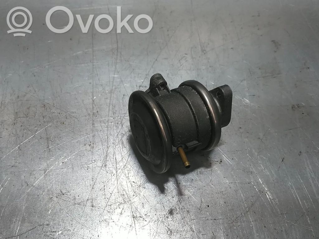 Audi A4 S4 B6 8E 8H Zawór EGR 