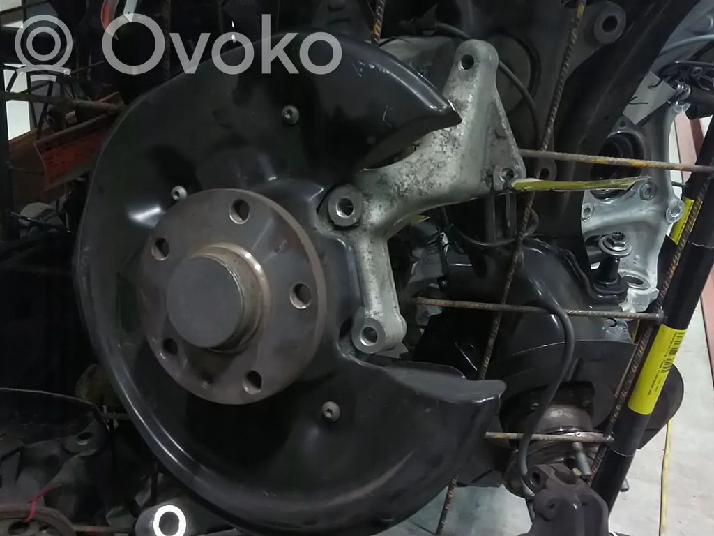Volkswagen PASSAT B6 Braț cu fuzetă spate 