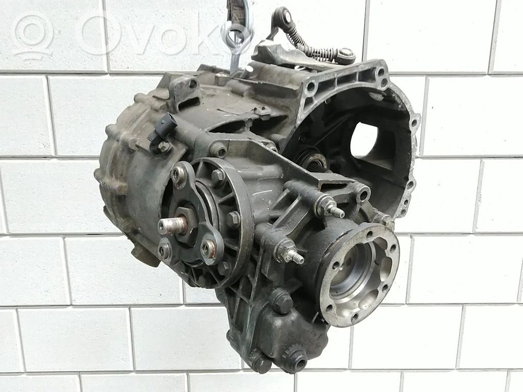 Audi A3 S3 8L Механическая коробка передач, 5 передач 