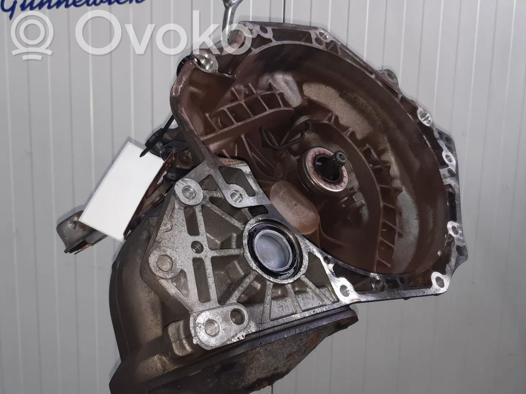 Opel Corsa D Caja de cambios manual de 5 velocidades 