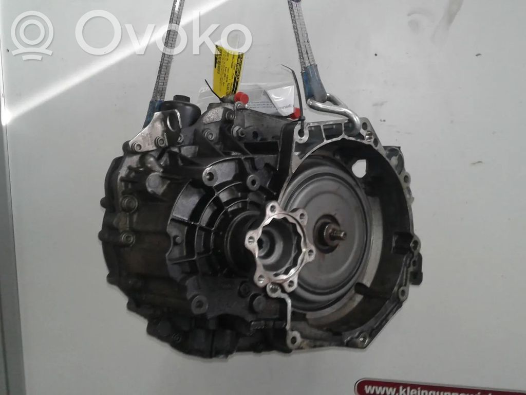 Volkswagen PASSAT B6 Manual 5 speed gearbox 