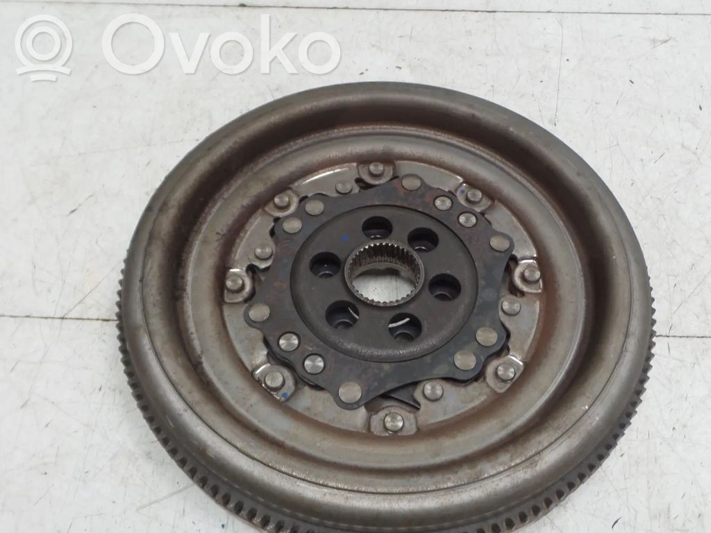 Volkswagen Golf VI Flywheel 
