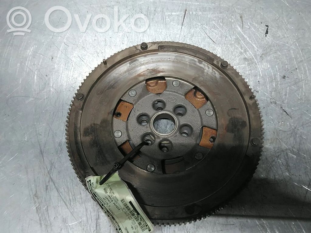 Volkswagen Golf VI Koło zamachowe 