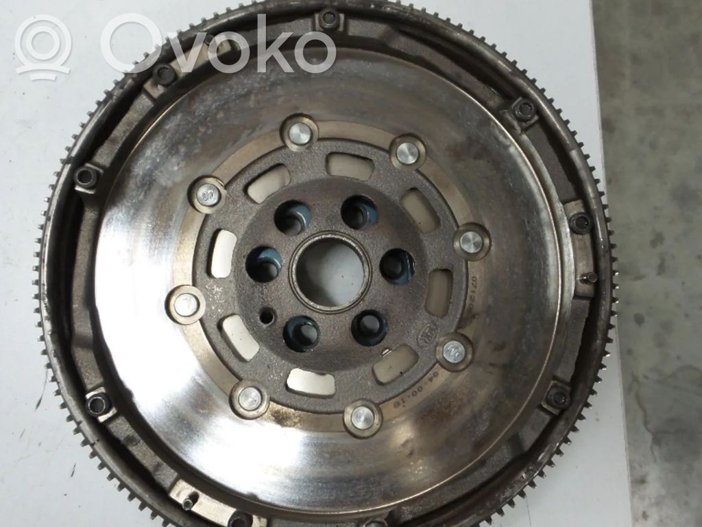 Volkswagen PASSAT B6 Vauhtipyörä 