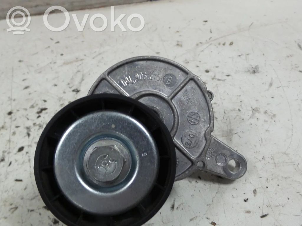 Volkswagen Golf VII Inne części komory silnika 