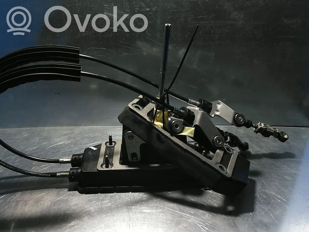 Volkswagen Fox Gearbox retarder mechanism 