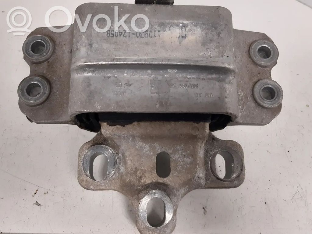 Volkswagen PASSAT B7 Supporto della scatola del cambio 