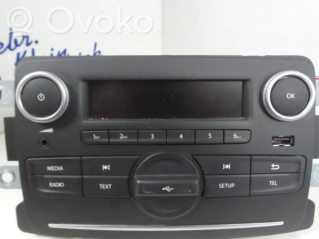 Dacia Logan II Radio/CD/DVD/GPS head unit 