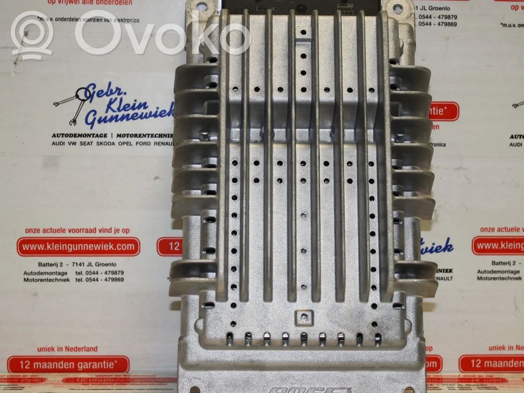 Audi A4 S4 B6 8E 8H Wzmacniacz audio 