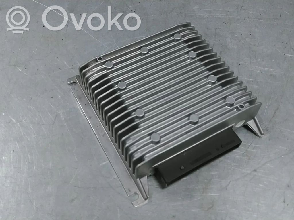 Volkswagen Polo VI Wzmacniacz audio 