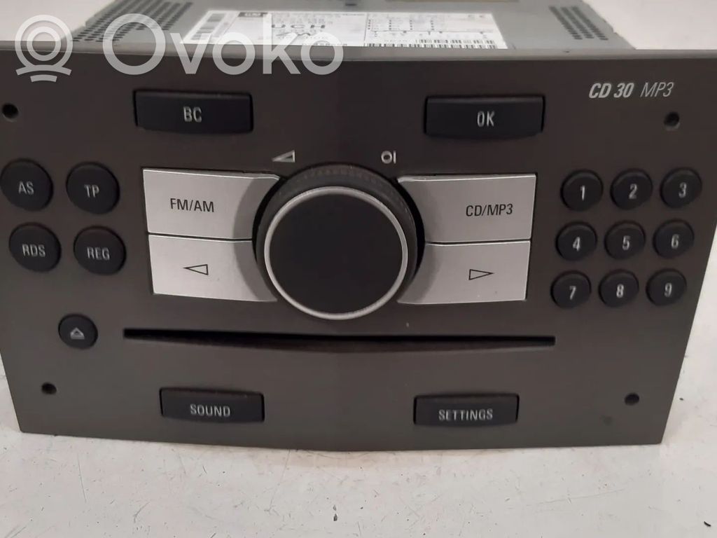 Radio/CD/DVD/GPS-pääyksikkö   13251048,13190742,4803618,6780319,6780323,6780447,93183868,93183877