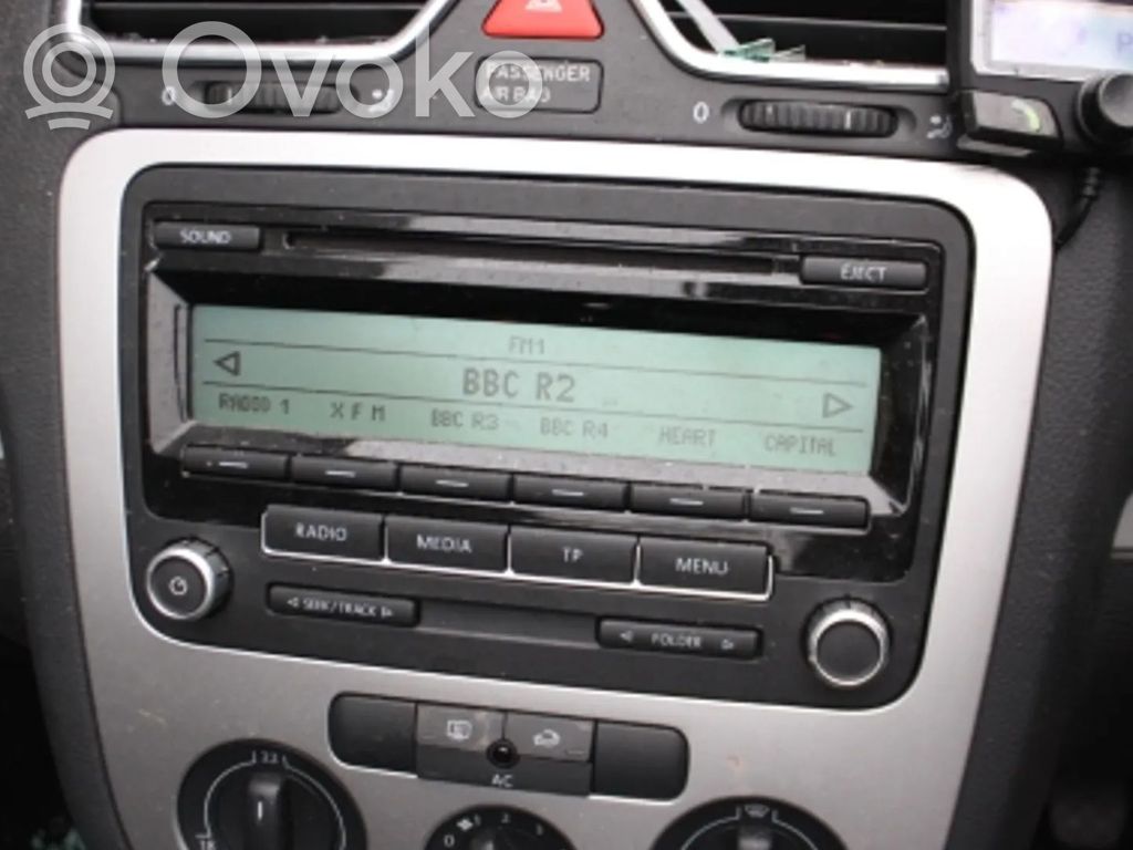 Volkswagen Scirocco Unitate principală radio/CD/DVD/GPS 