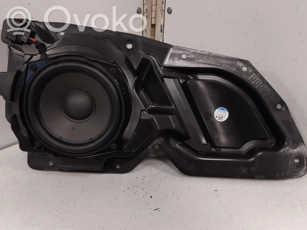 Audi e-tron Front door speaker 