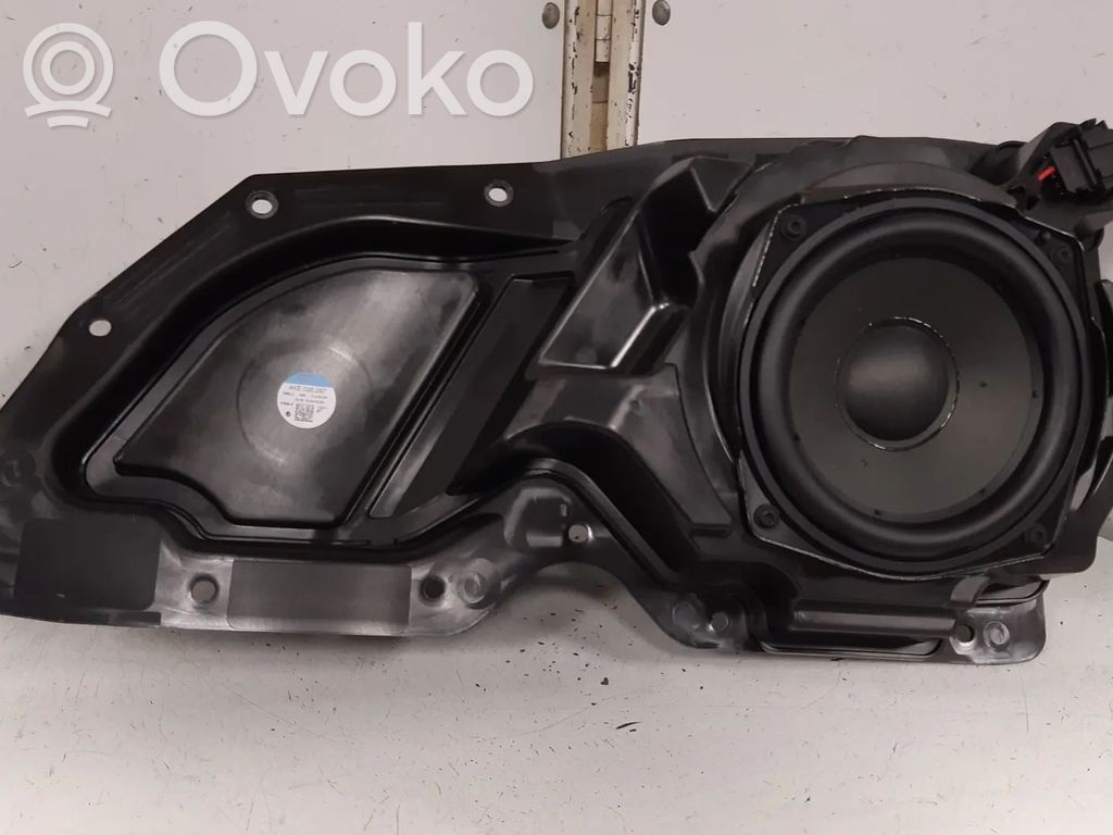 Audi e-tron Front door speaker 