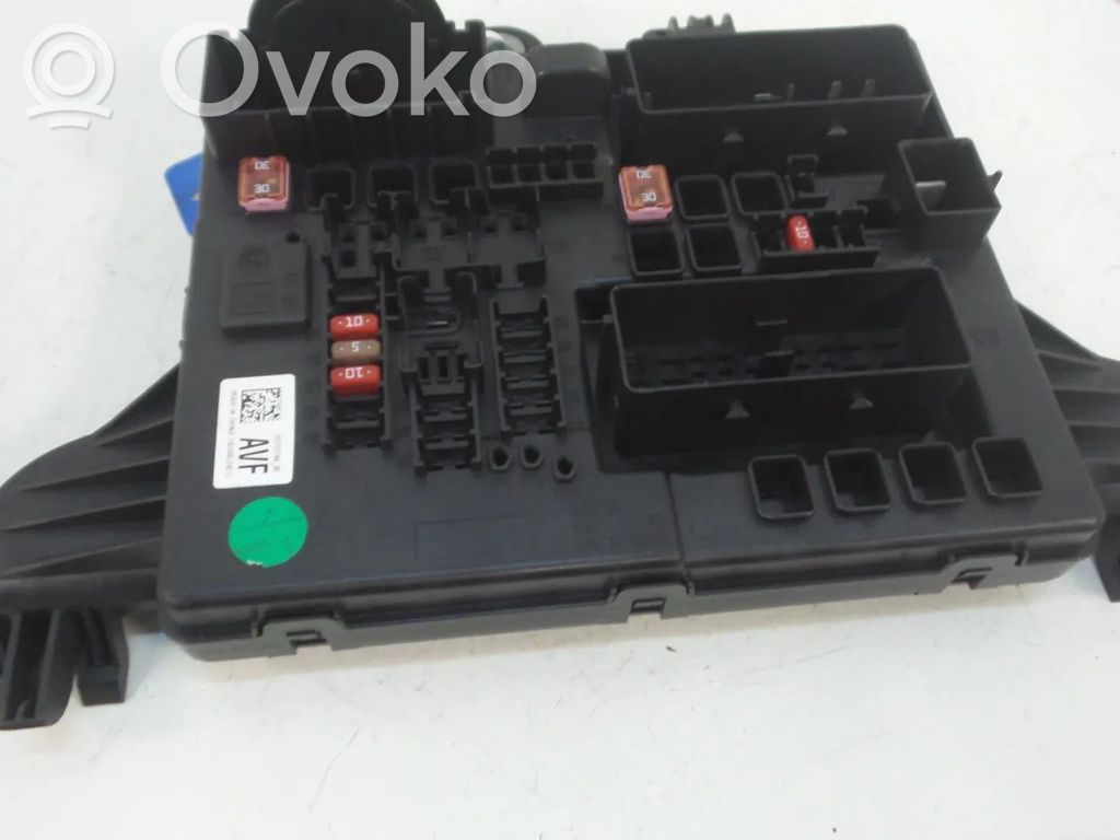 Opel Insignia A Fuse module 