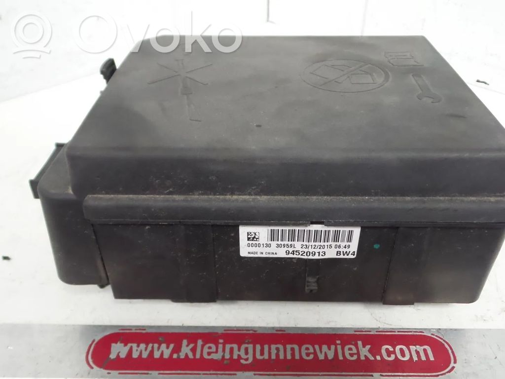 Módulo de fusible   94520913,1247621,6238047,95263746