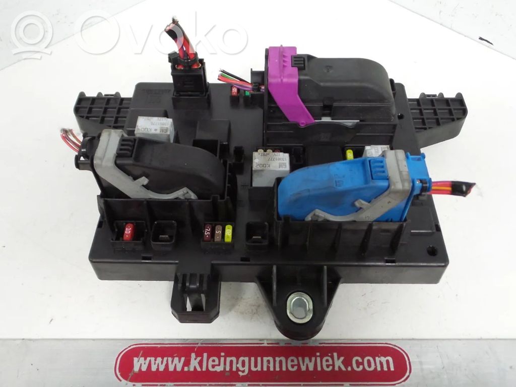Sulakemoduuli   395927271