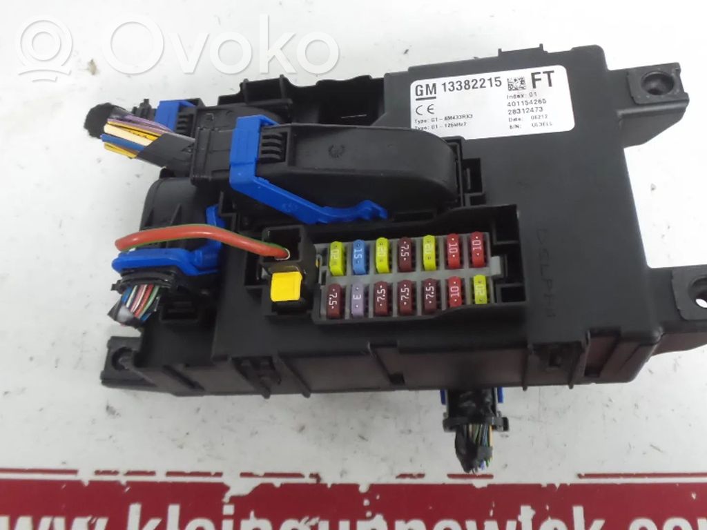 Opel Corsa D Módulo de fusible 
