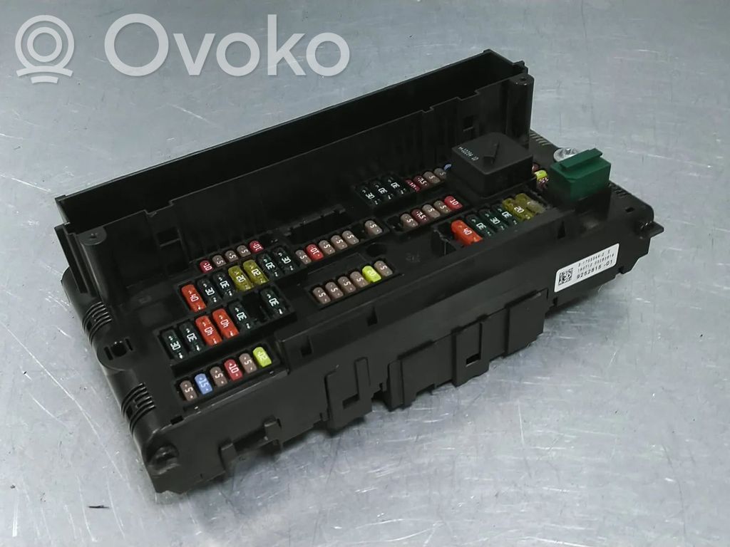 Módulo de fusible   9252815,61149252815