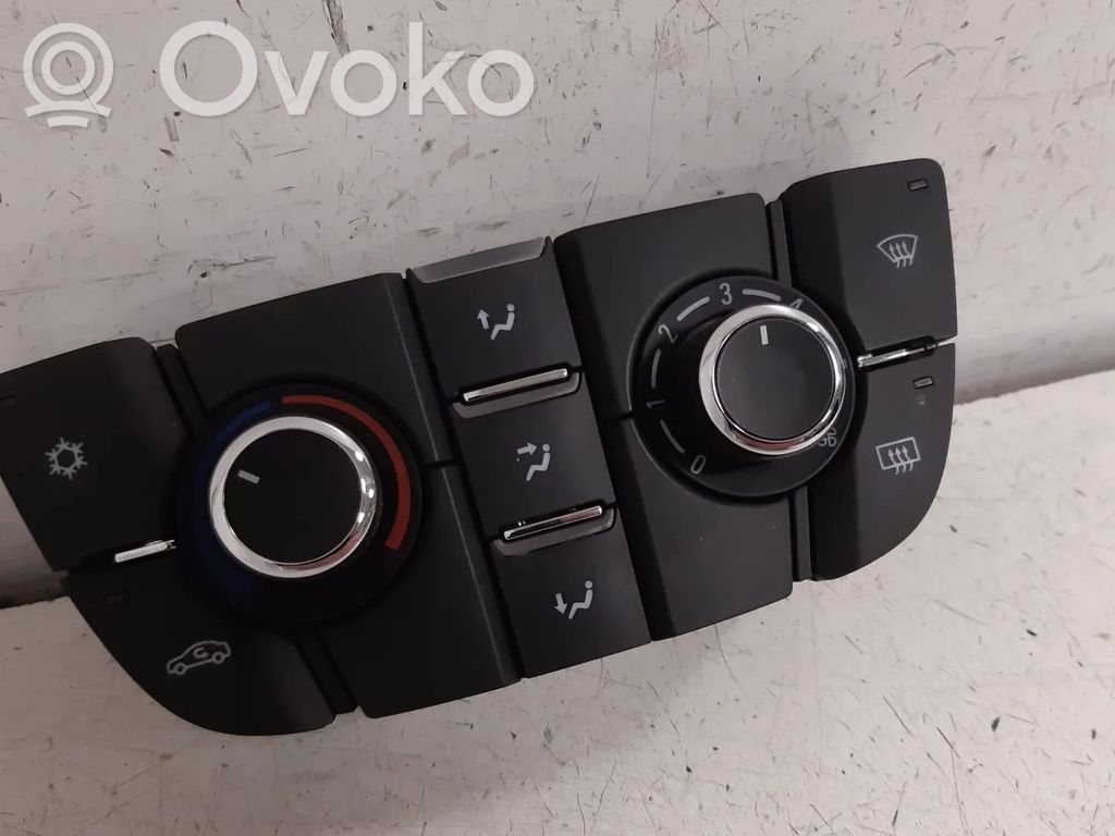 Opel Astra J Panel klimatyzacji 