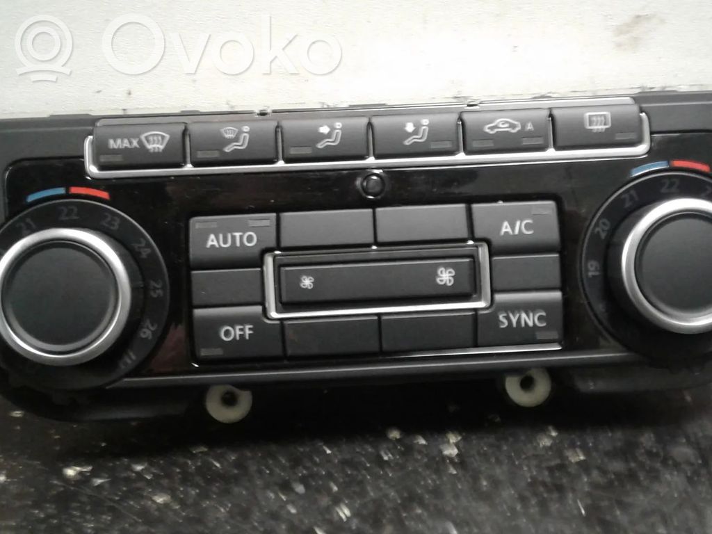 Volkswagen Tiguan Climate control unit 