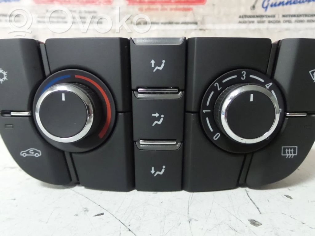 Opel Astra J Unitate control climatizare 