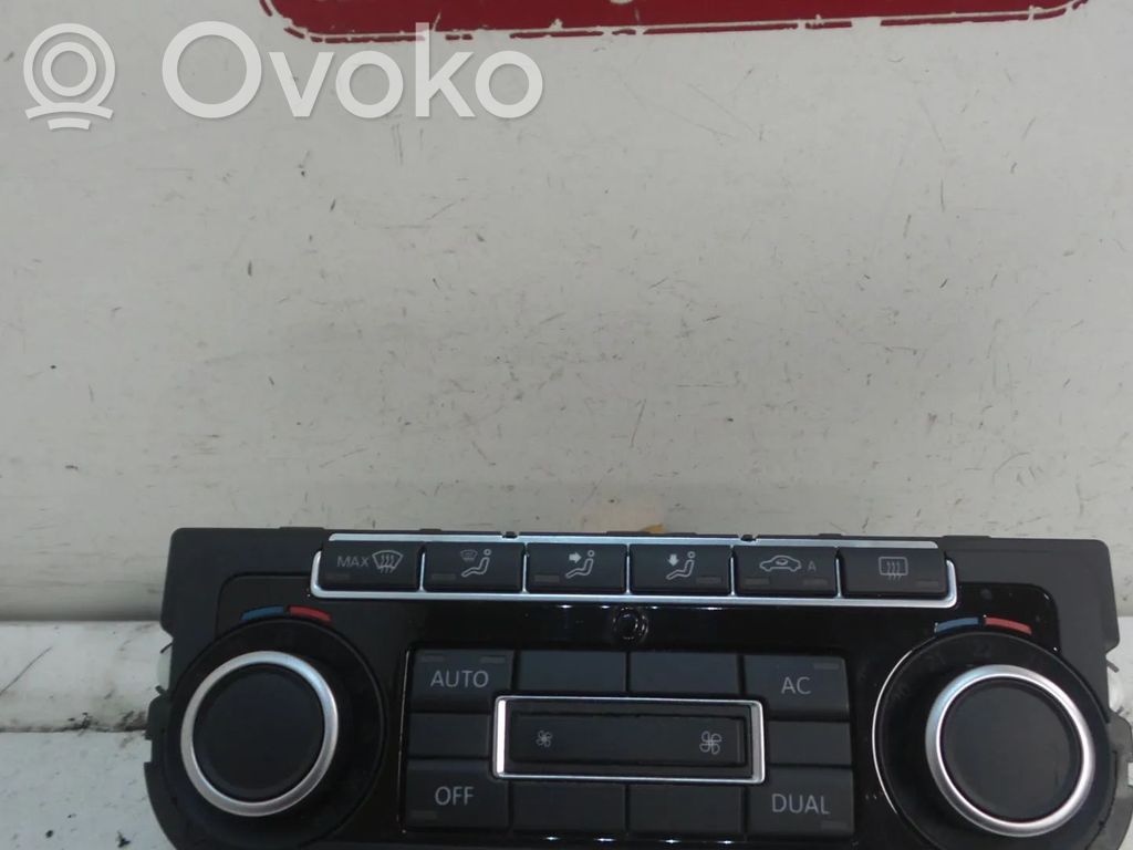 Volkswagen PASSAT B7 Climate control unit 