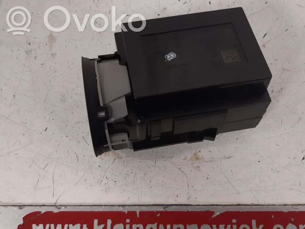 Volkswagen PASSAT B7 Virtalukon kytkin 