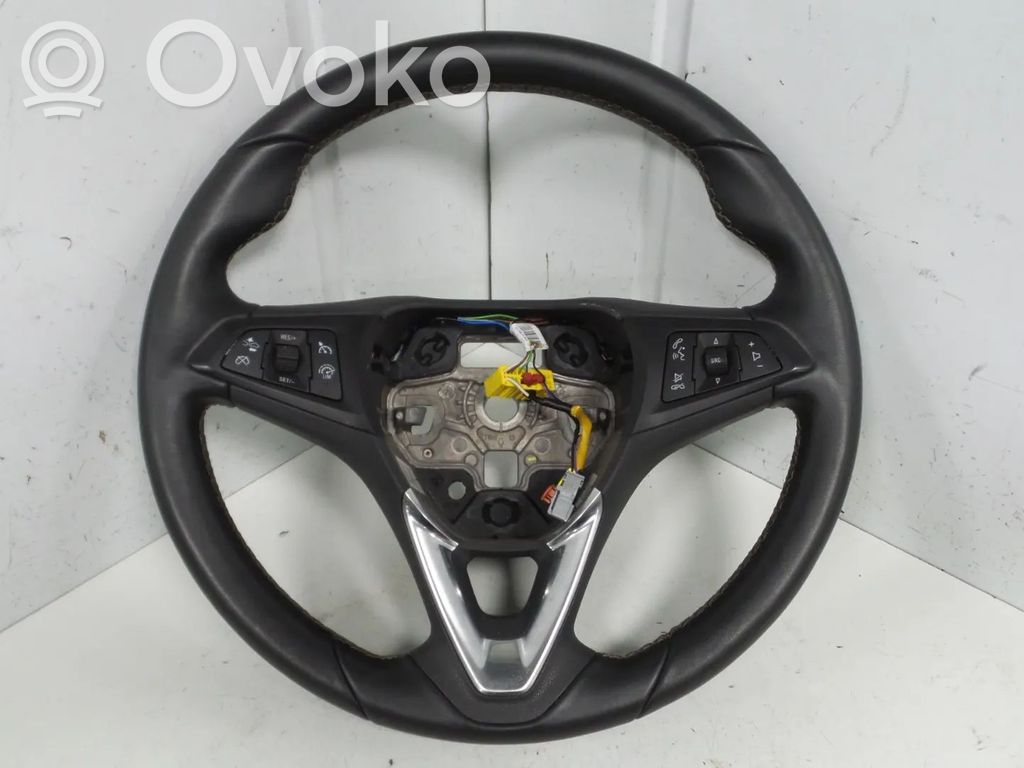 Vauxhall Astra K Steering wheel 