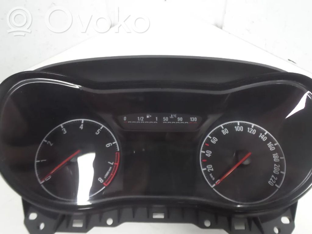 Opel Corsa E Speedometer (instrument cluster) 