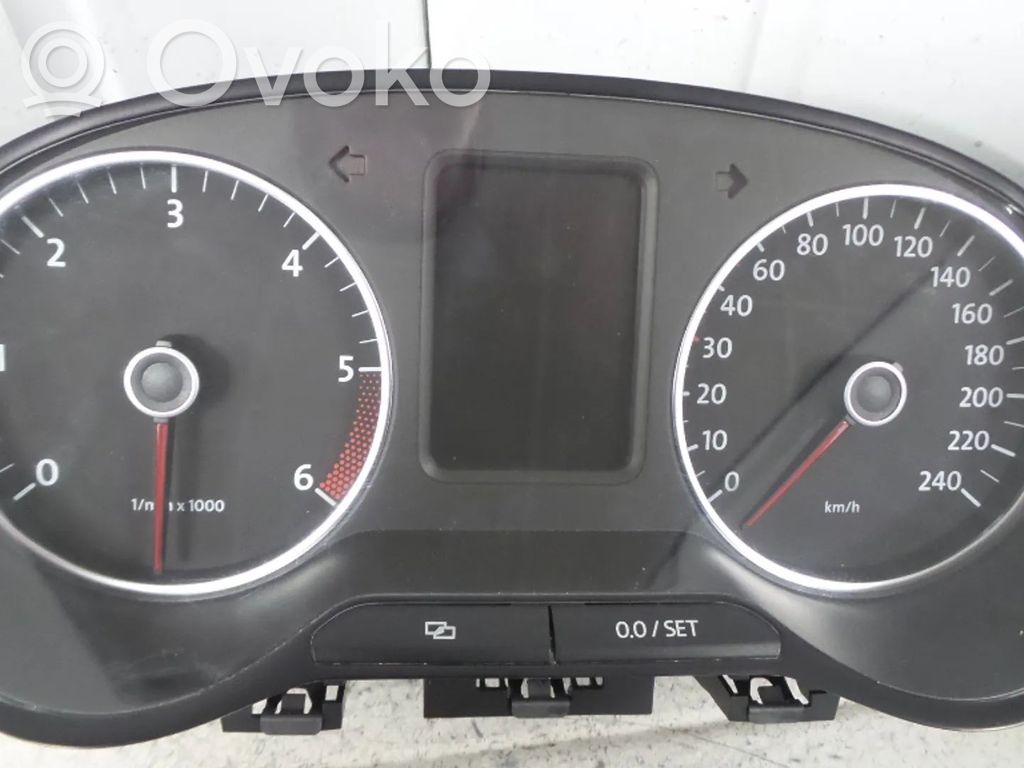 Volkswagen Polo V 6R Vitezometru (grup de instrumente) 