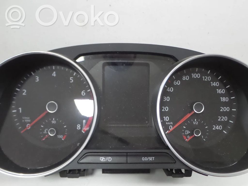 Volkswagen Polo V 6R Tachimetro (quadro strumenti)