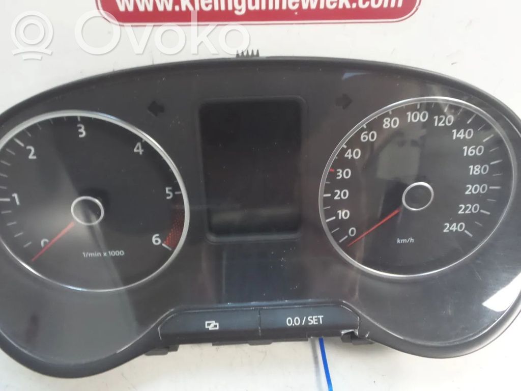 Volkswagen Polo V 6R Vitezometru (grup de instrumente) 