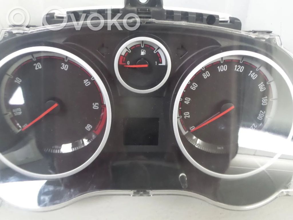 Opel Corsa D Spidometras (prietaisų skydelis) 