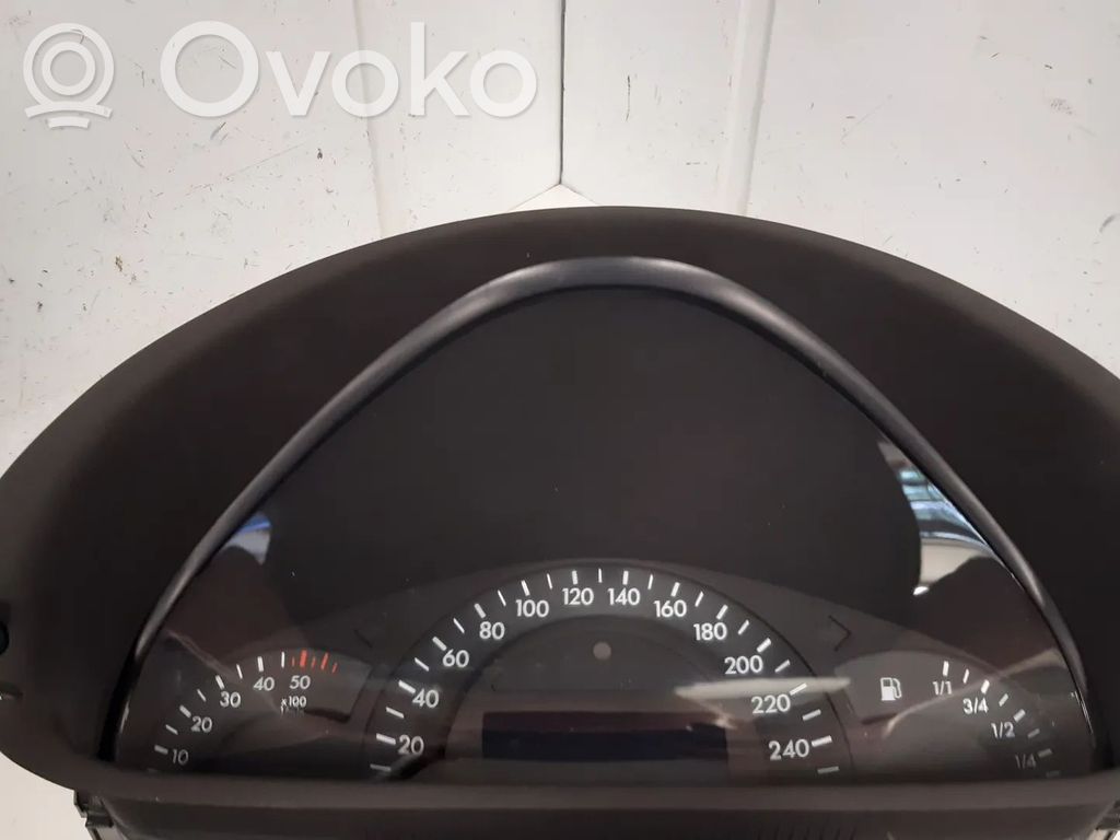 Mercedes-Benz C W203 Nopeusmittari (mittaristo) 
