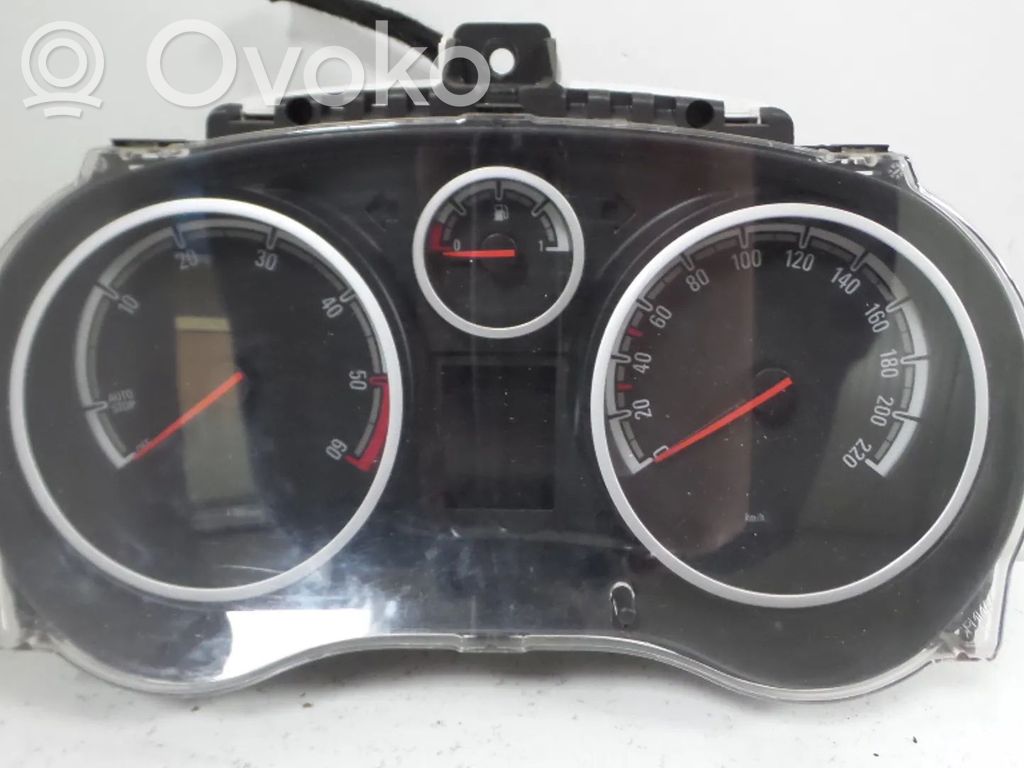 Opel Corsa D Velocímetro (tablero de instrumentos) 