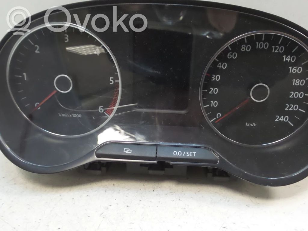 Volkswagen Polo V 6R Vitezometru (grup de instrumente) 