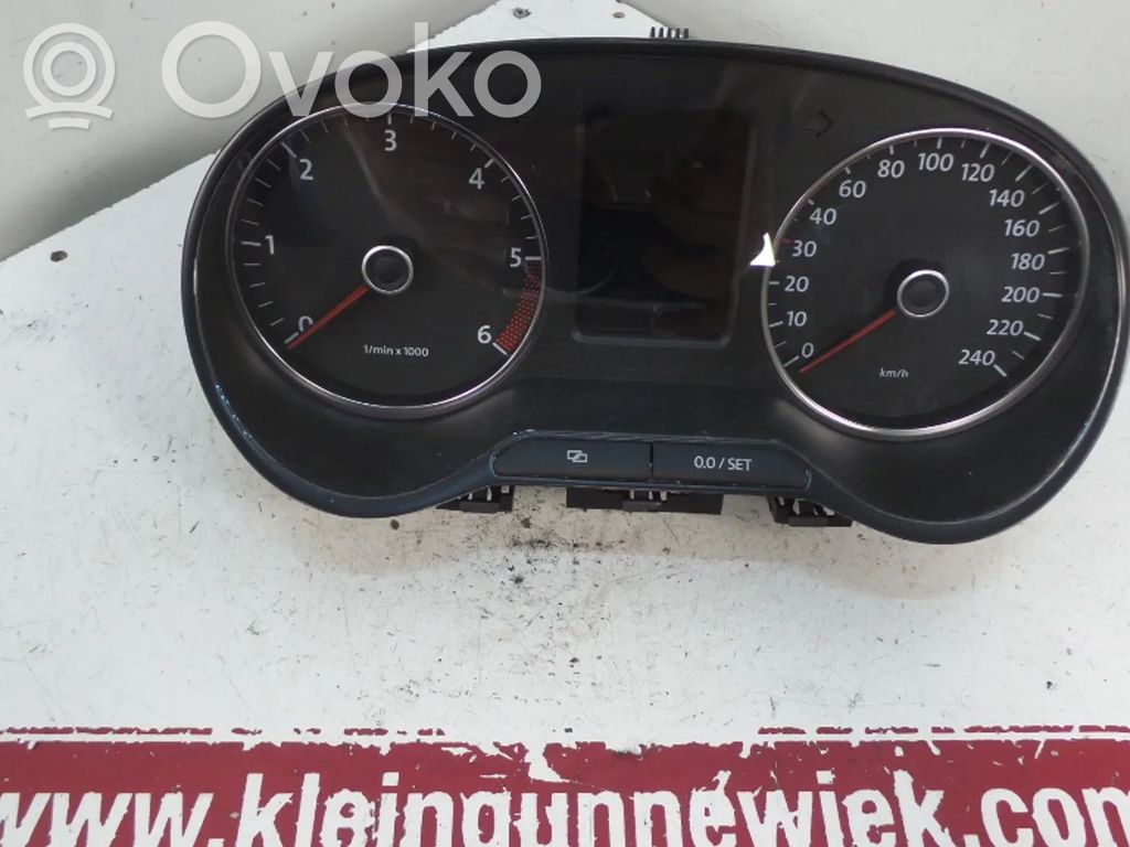 Volkswagen Polo V 6R Vitezometru (grup de instrumente) 