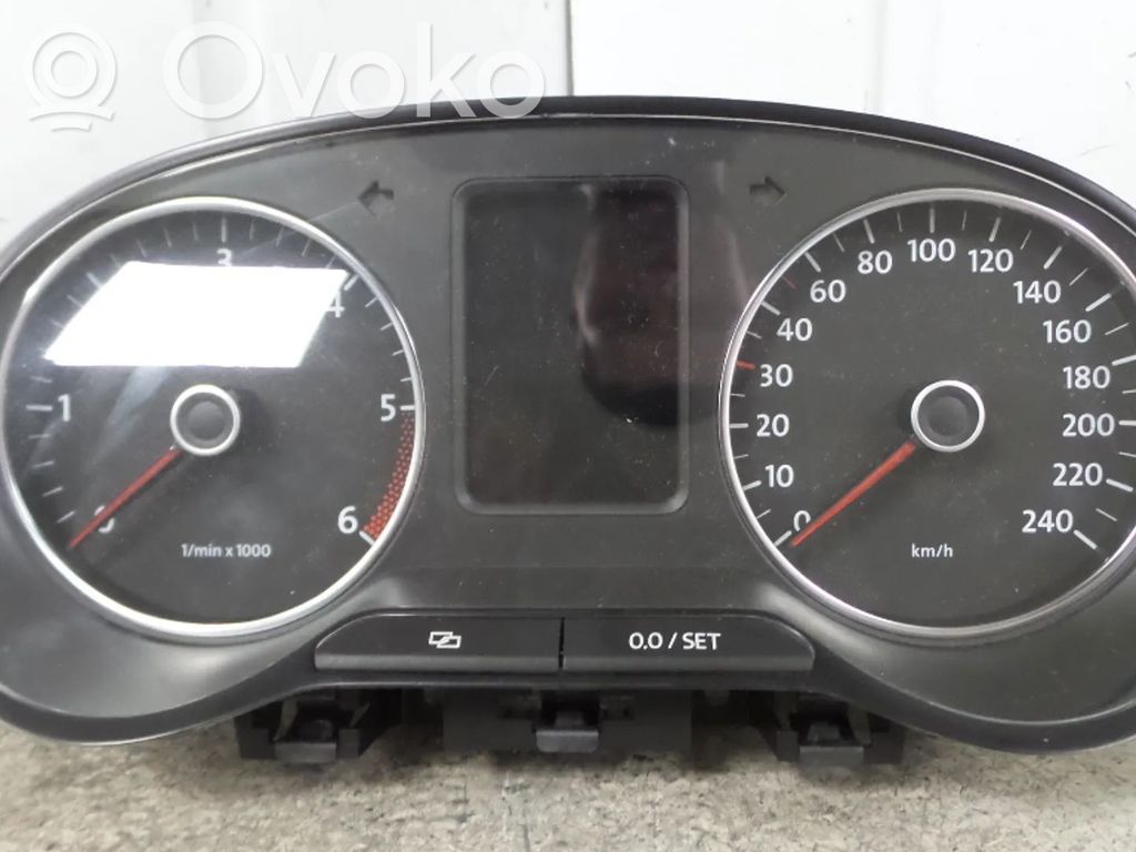 Volkswagen Polo V 6R Tachimetro (quadro strumenti)