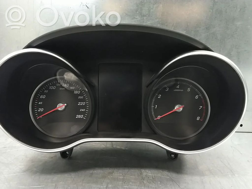 Mercedes-Benz C W205 Tachimetro (quadro strumenti)