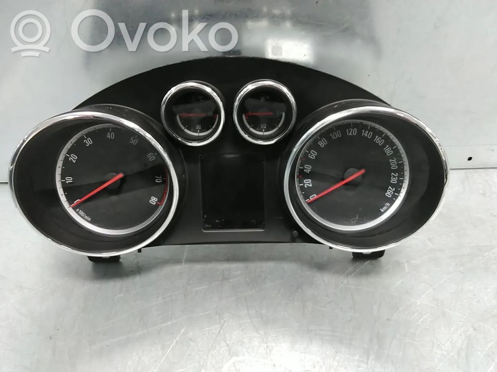 Opel Astra J Speedometer (instrument cluster) 