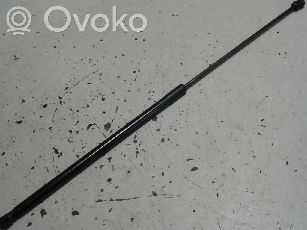 Volkswagen PASSAT B8 Amortizor capotă motor 