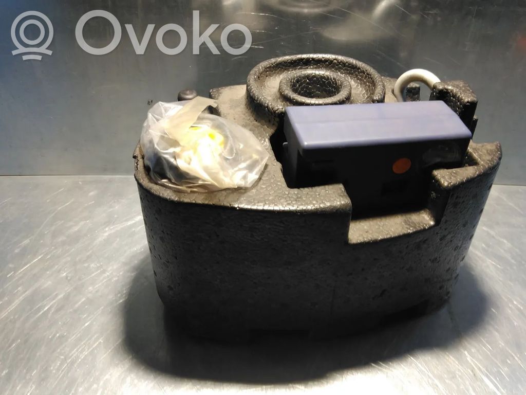 Opel Astra H Inne części wnętrza samochodu 