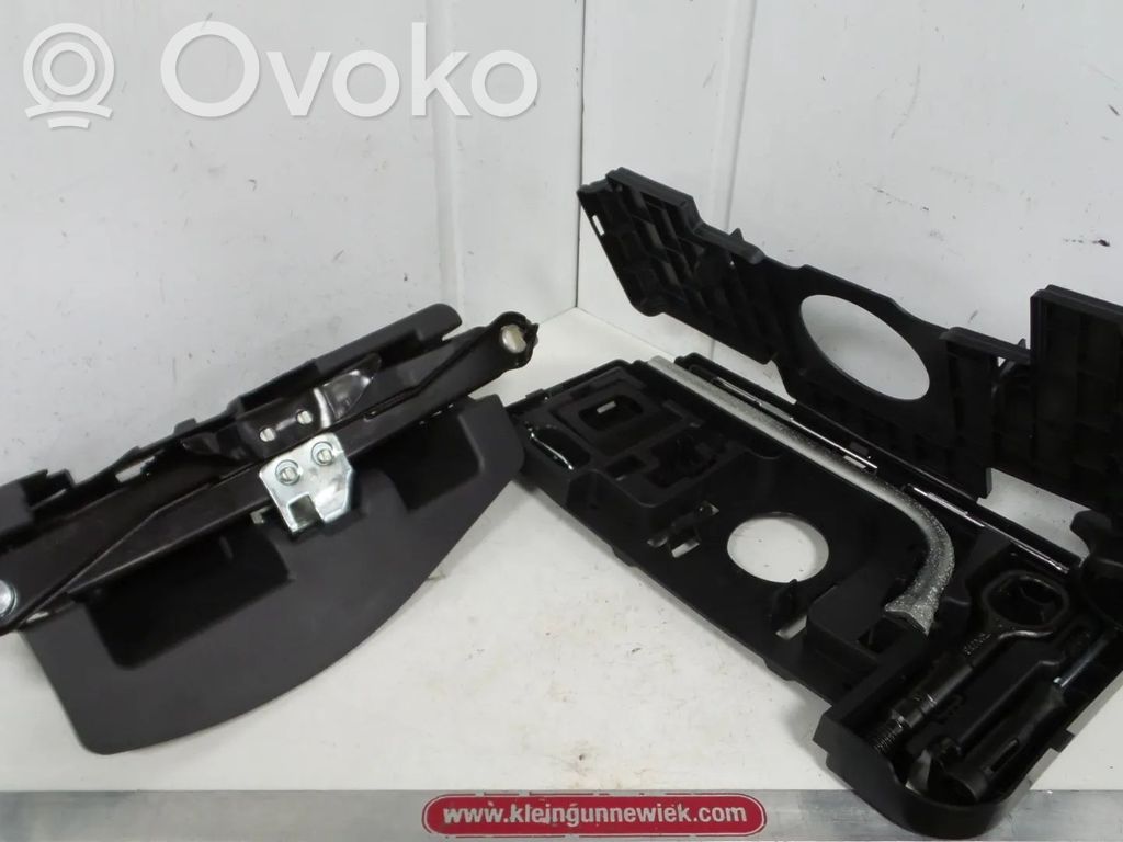 Audi A5 8T 8F Altra parte interiore